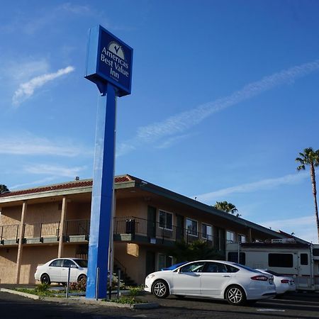 Americas Best Value Inn Thousand Oaks Extérieur photo