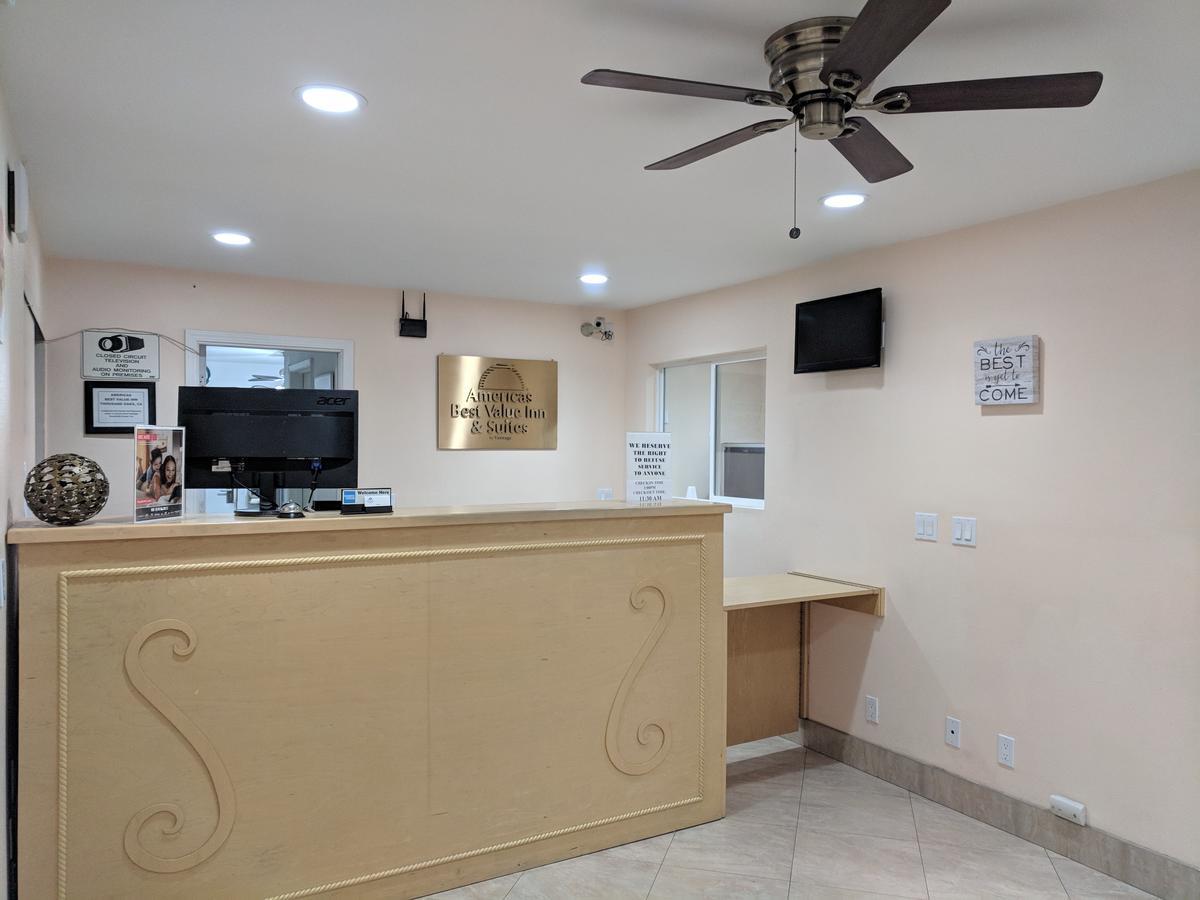 Americas Best Value Inn Thousand Oaks Extérieur photo