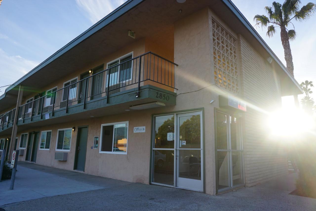 Americas Best Value Inn Thousand Oaks Extérieur photo