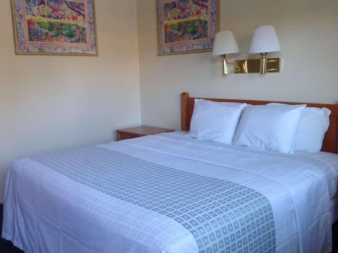 Americas Best Value Inn Thousand Oaks Extérieur photo